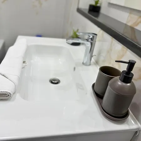 Appartement 2 Bedroom 10min From Monaco